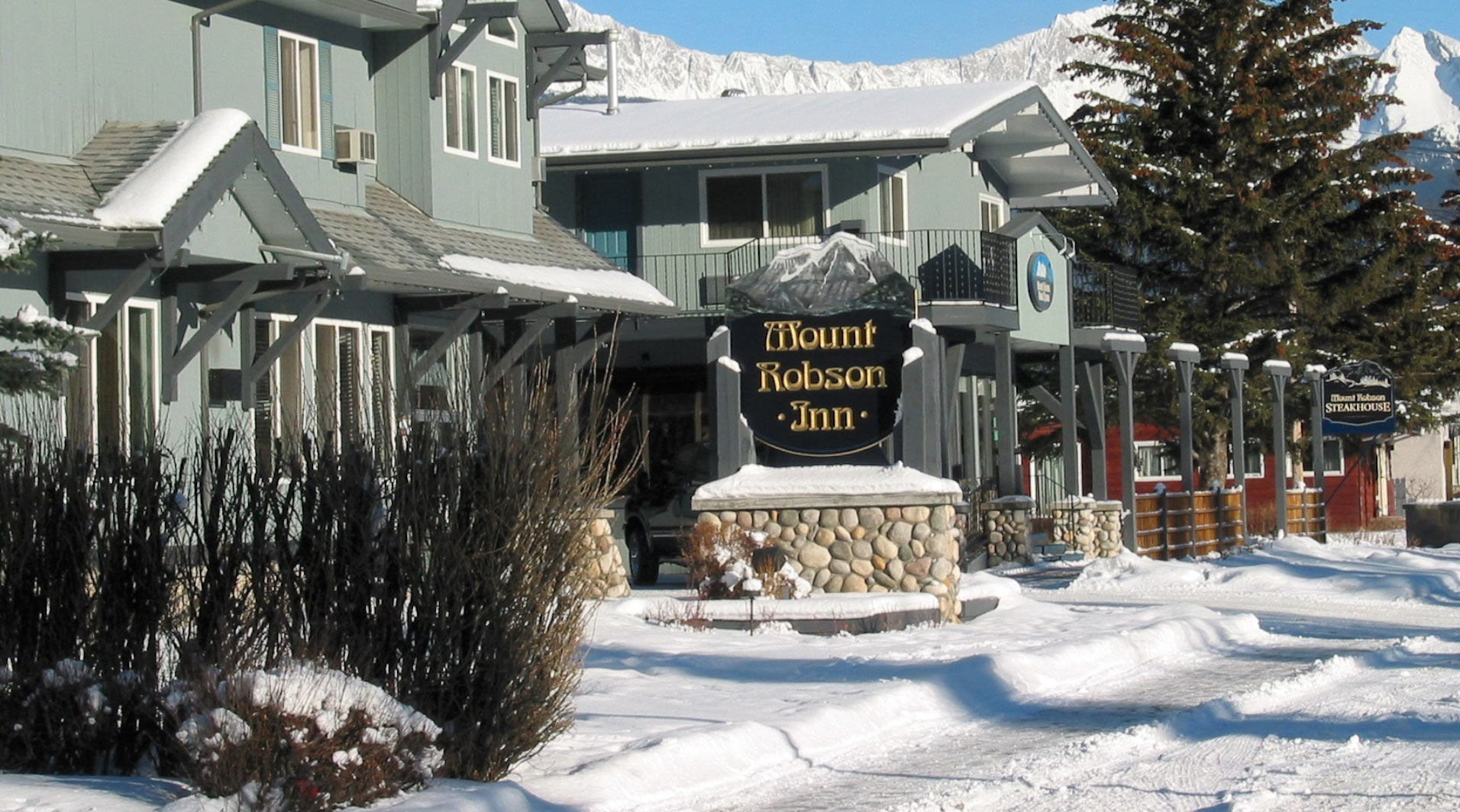Mount-Robson-Inn